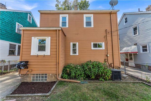 18006 Ponciana Avenue, Cleveland, OH 44135