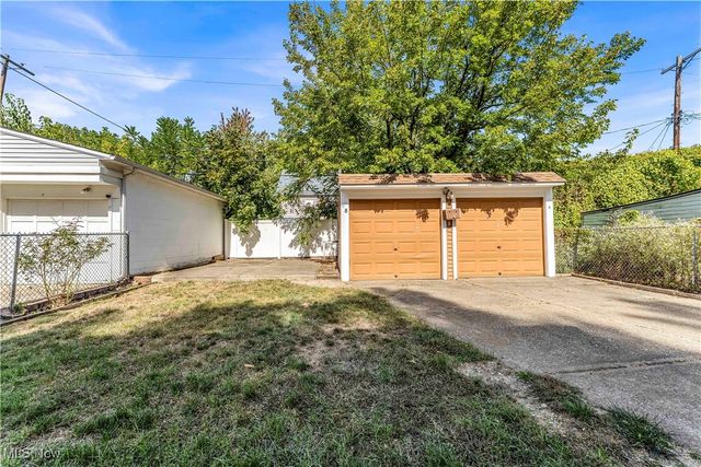 18006 Ponciana Avenue, Cleveland, OH 44135