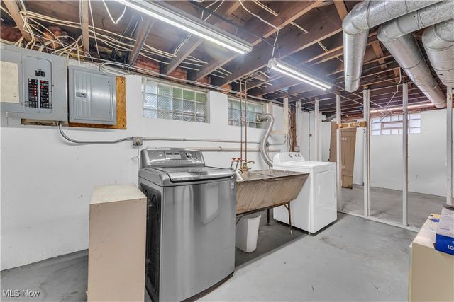 18006 Ponciana Avenue, Cleveland, OH 44135