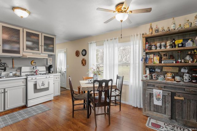 70862 Tecumseh Drive, Nappanee, IN 46550