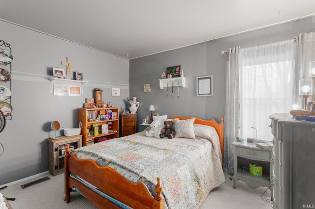 70862 Tecumseh Drive, Nappanee, IN 46550