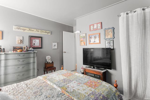 70862 Tecumseh Drive, Nappanee, IN 46550