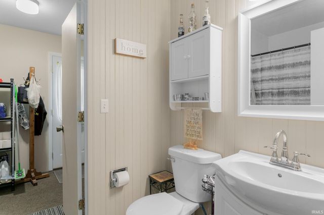 70862 Tecumseh Drive, Nappanee, IN 46550