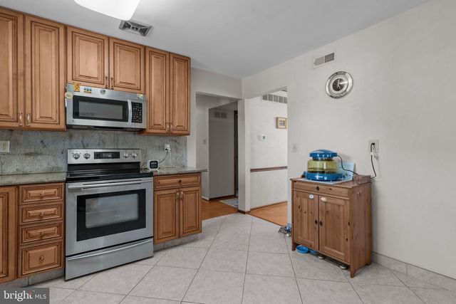 15 ROY LN, Huntingdon Valley, PA 19006