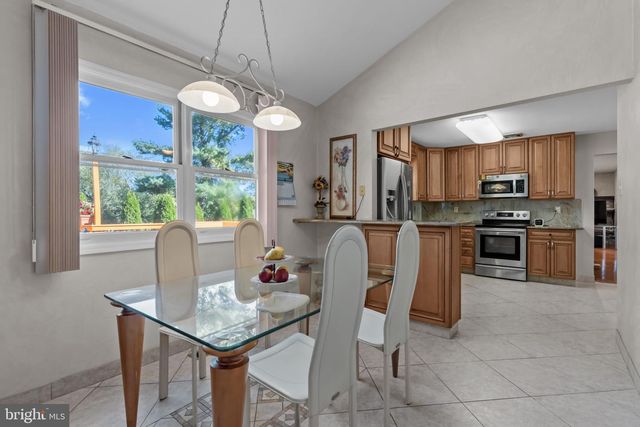 15 ROY LN, Huntingdon Valley, PA 19006