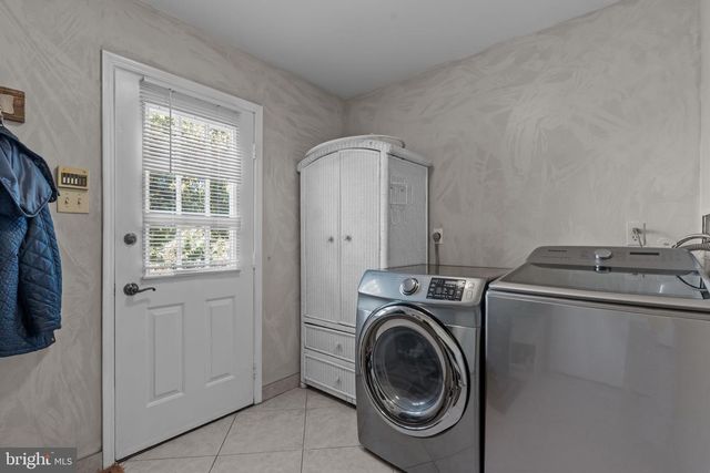 15 ROY LN, Huntingdon Valley, PA 19006