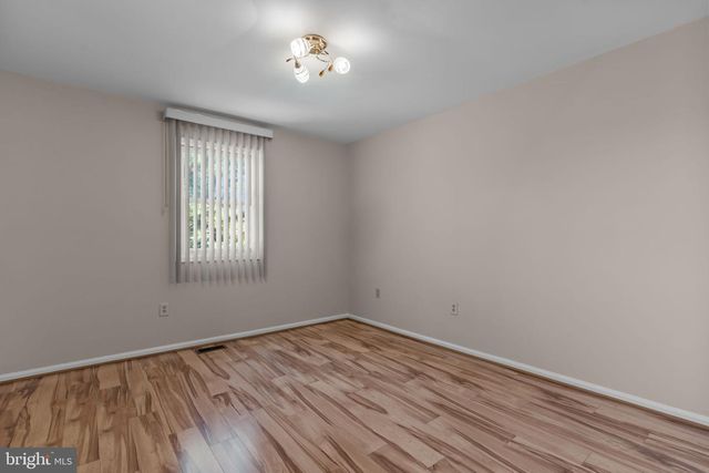 15 ROY LN, Huntingdon Valley, PA 19006