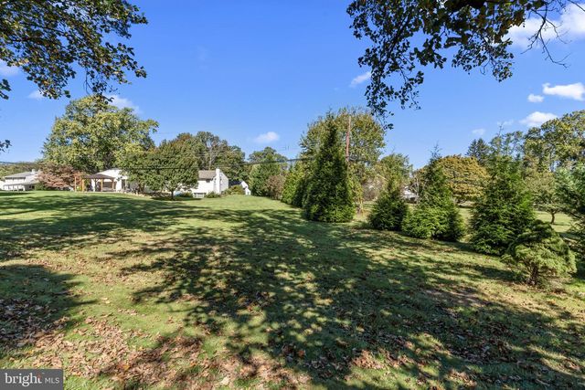 15 ROY LN, Huntingdon Valley, PA 19006