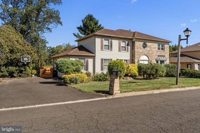 15 ROY LN, Huntingdon Valley, PA 19006