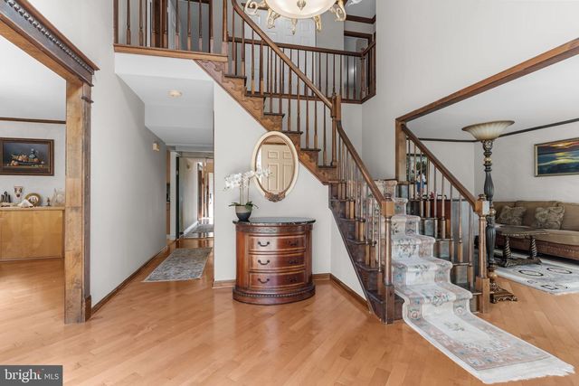 15 ROY LN, Huntingdon Valley, PA 19006