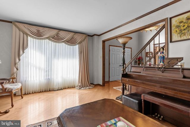 15 ROY LN, Huntingdon Valley, PA 19006