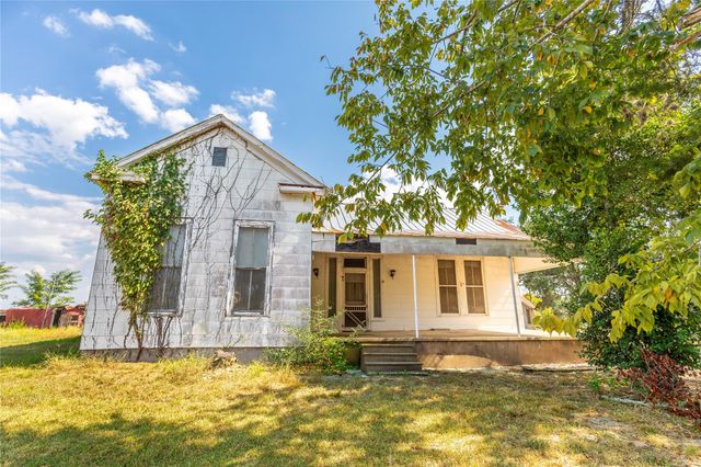 768 Travis Road, Bellville, TX 77418
