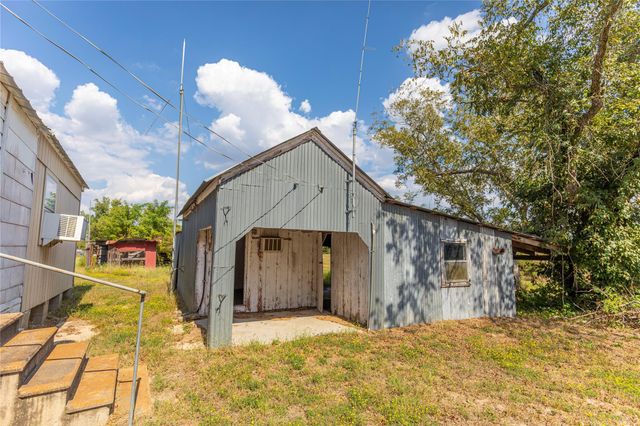 768 Travis Road, Bellville, TX 77418