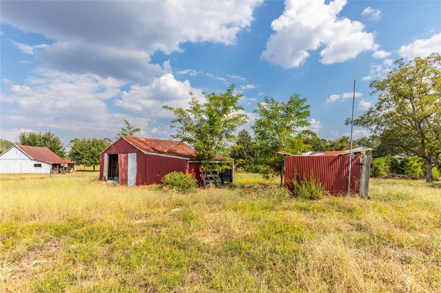 768 Travis Road, Bellville, TX 77418