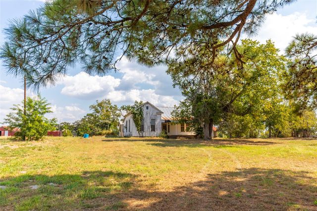 768 Travis Road, Bellville, TX 77418
