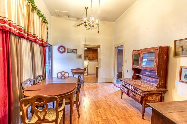 768 Travis Road, Bellville, TX 77418