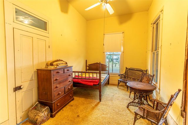 768 Travis Road, Bellville, TX 77418