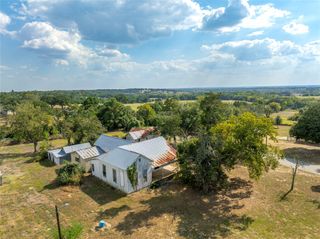 768 Travis Road, Bellville, TX 77418