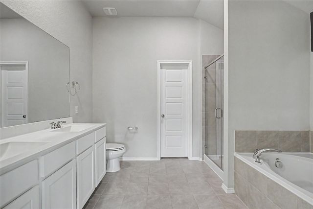 1206 Colt Canyon Drive, Alvin, TX 77511