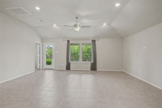1206 Colt Canyon Drive, Alvin, TX 77511