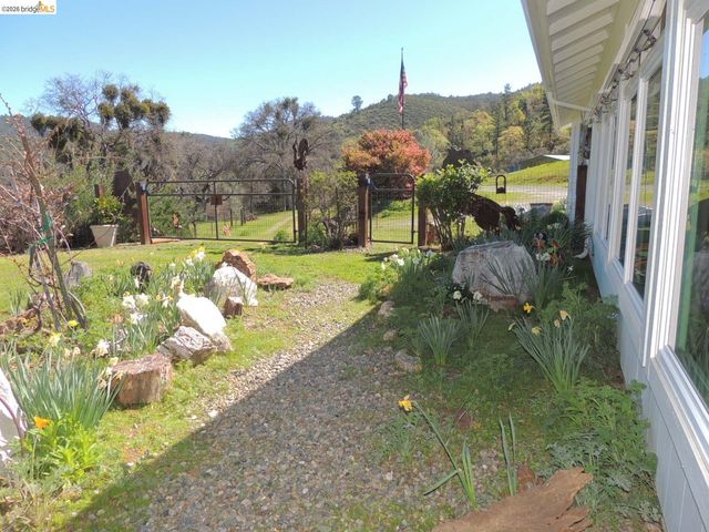 5356 Dogtown Rd, Coulterville, CA 95311