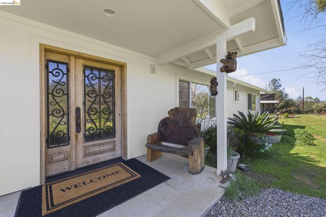 5356 Dogtown Rd, Coulterville, CA 95311