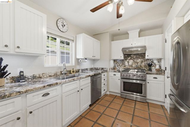 5356 Dogtown Rd, Coulterville, CA 95311