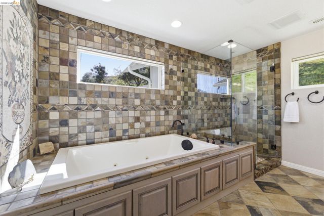 5356 Dogtown Rd, Coulterville, CA 95311