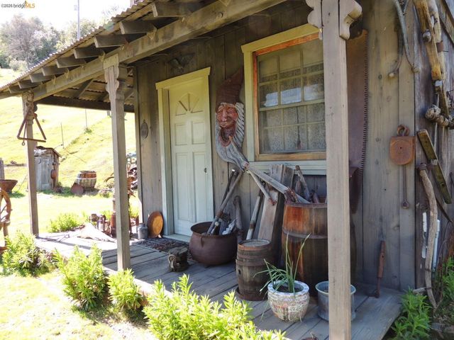 5356 Dogtown Rd, Coulterville, CA 95311