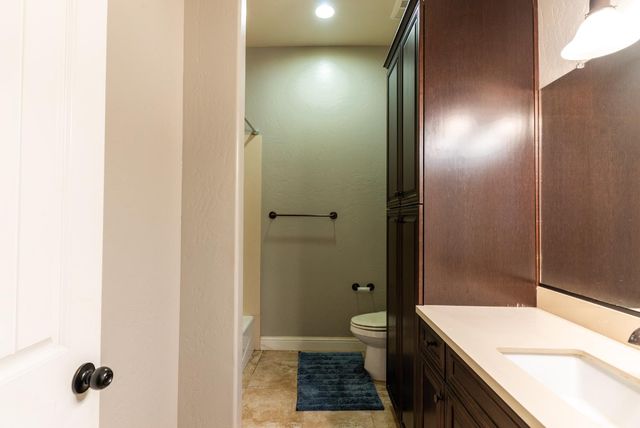 6708 W Alluvial Avenue, Fresno, CA 93722