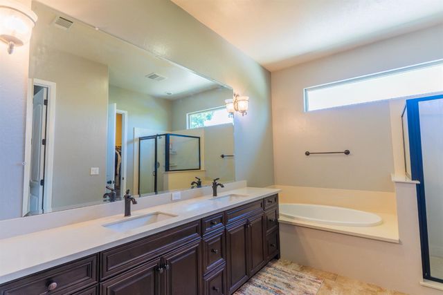 6708 W Alluvial Avenue, Fresno, CA 93722