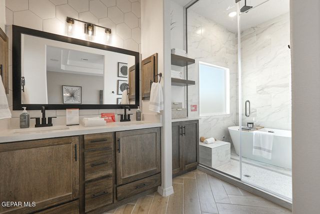 225 Bonnie Trail, Sunland Park, NM 88063