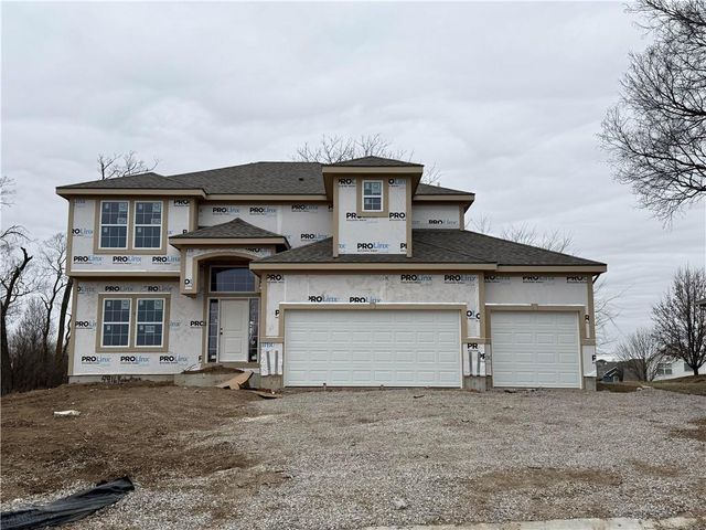 9916 N Manning Avenue, Kansas City, MO 64157