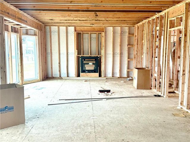 9916 N Manning Avenue, Kansas City, MO 64157