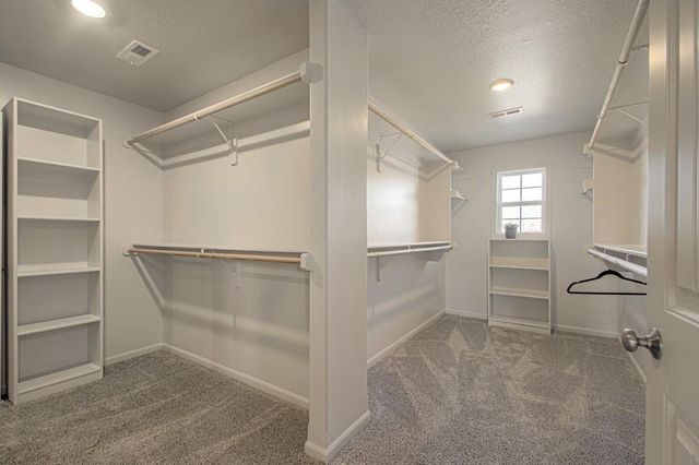 9916 N Manning Avenue, Kansas City, MO 64157