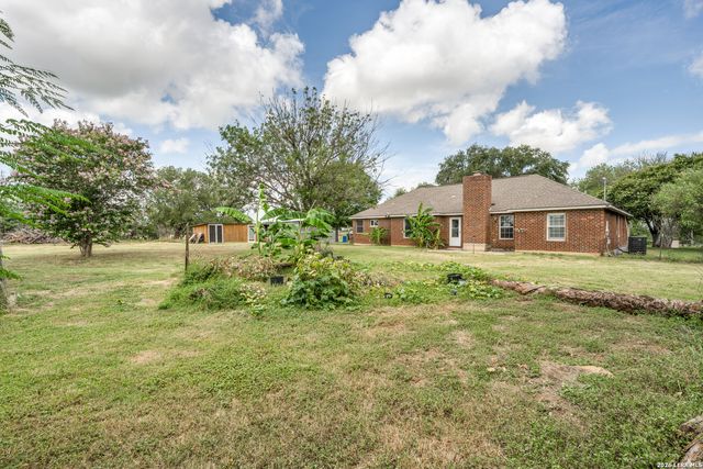 12630 Fm 1346, St Hedwig, TX 78152