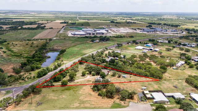 12630 Fm 1346, St Hedwig, TX 78152