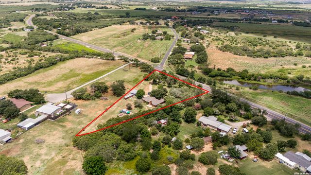 12630 Fm 1346, St Hedwig, TX 78152
