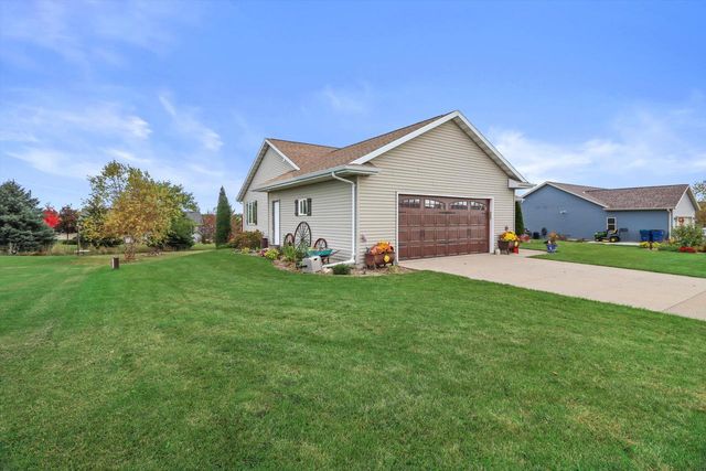 104 Carolyn COURT, Eden, WI 53019