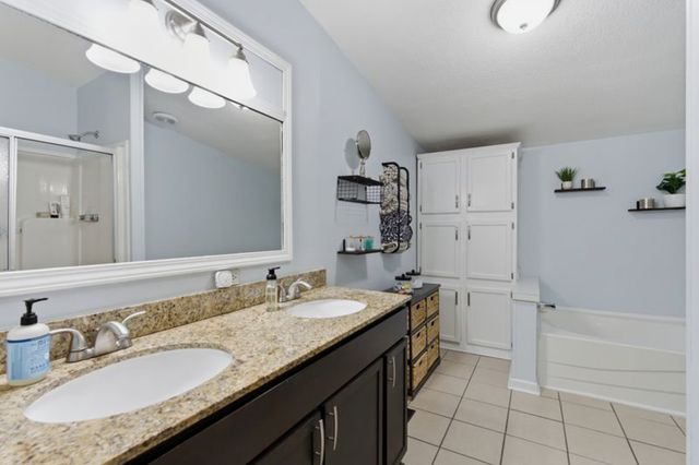 2825 Claylick Rd, Whites Creek, TN 37189
