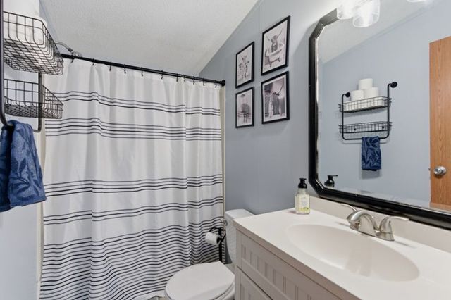 2825 Claylick Rd, Whites Creek, TN 37189
