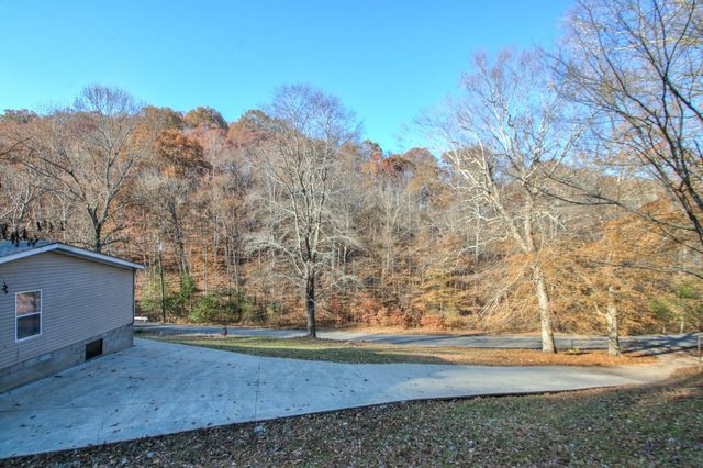 2825 Claylick Rd, Whites Creek, TN 37189
