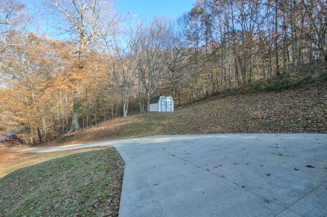 2825 Claylick Rd, Whites Creek, TN 37189