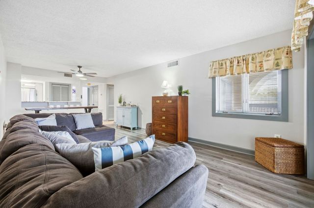 100 Lands End Blvd Apt 318, Myrtle Beach, SC 29572