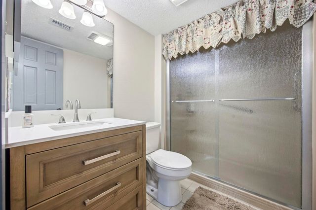 100 Lands End Blvd Apt 318, Myrtle Beach, SC 29572