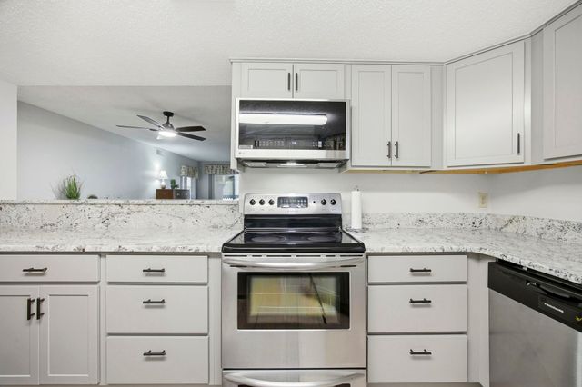 100 Lands End Blvd Apt 318, Myrtle Beach, SC 29572