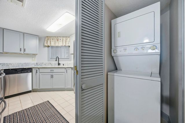 100 Lands End Blvd Apt 318, Myrtle Beach, SC 29572