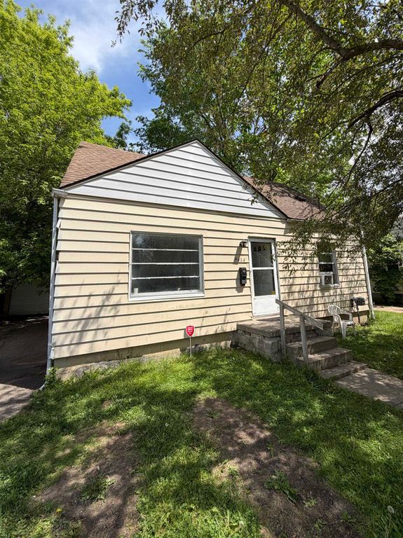 4026 Race Street, Flint, MI 48504