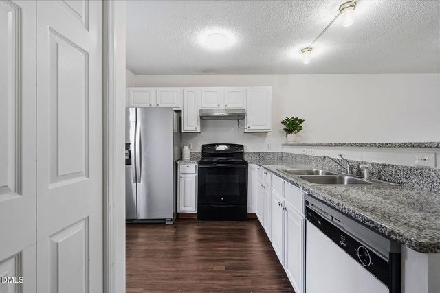 2130 Walnut Bluffs Lane, Raleigh, NC 27610