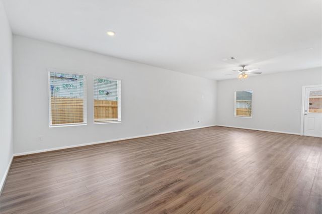 249 Crystal Brook DR, Liberty Hill, TX 78642